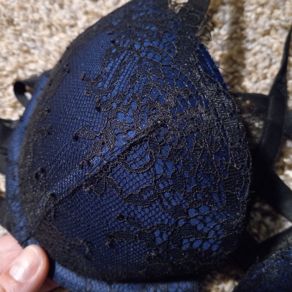 Victoria's Secret Caged Push Up Bra - Picture 6 of 11